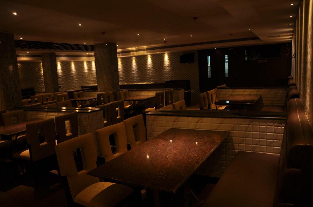 Krishna Residency Hotel Vijayawada Exterior photo